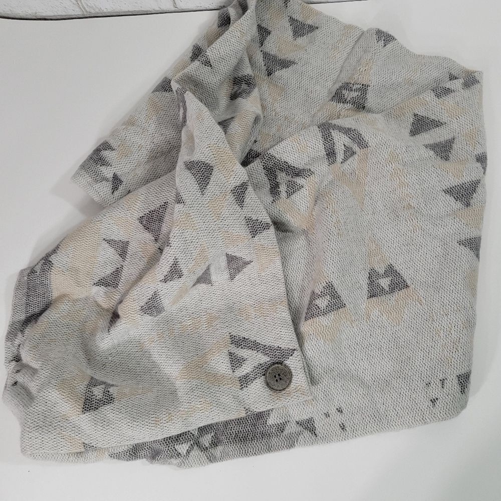 Warm printed infinity scarf - Picture 2 of 10